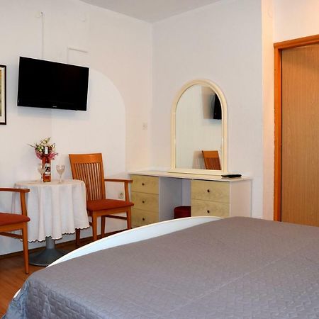 Holiday Room Macukin เบรลา ภายนอก รูปภาพ